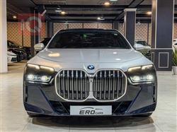 بي ام دبليو الفئة 7